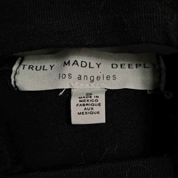 Black Crop Top with Cut Outs (Black, S) - Picture 4 of 4